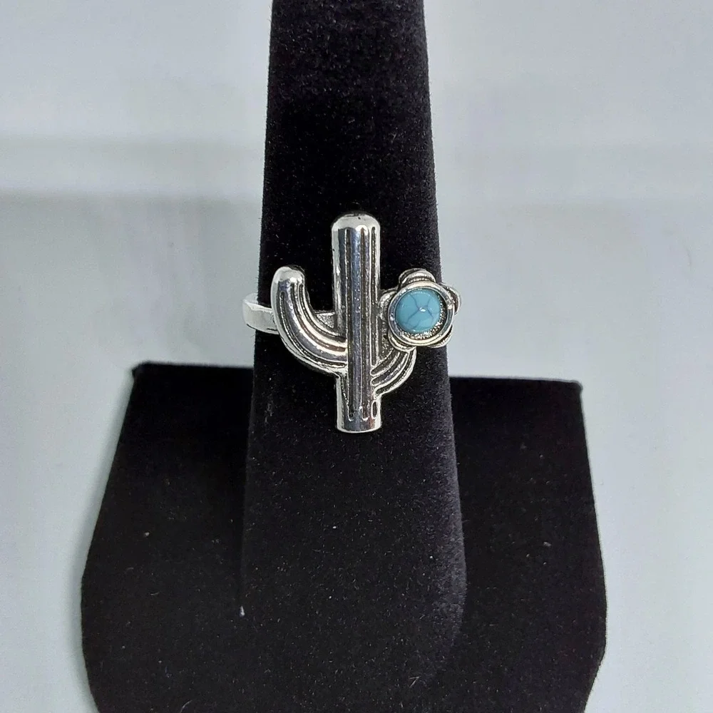 Women's Bohemian Western Retro Zinc Natural‎ Turquoise Inlaid Stone Ring Size 7
